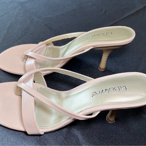 Simple Classy Neutral Fabulaire Heels - Picture 3 of 7